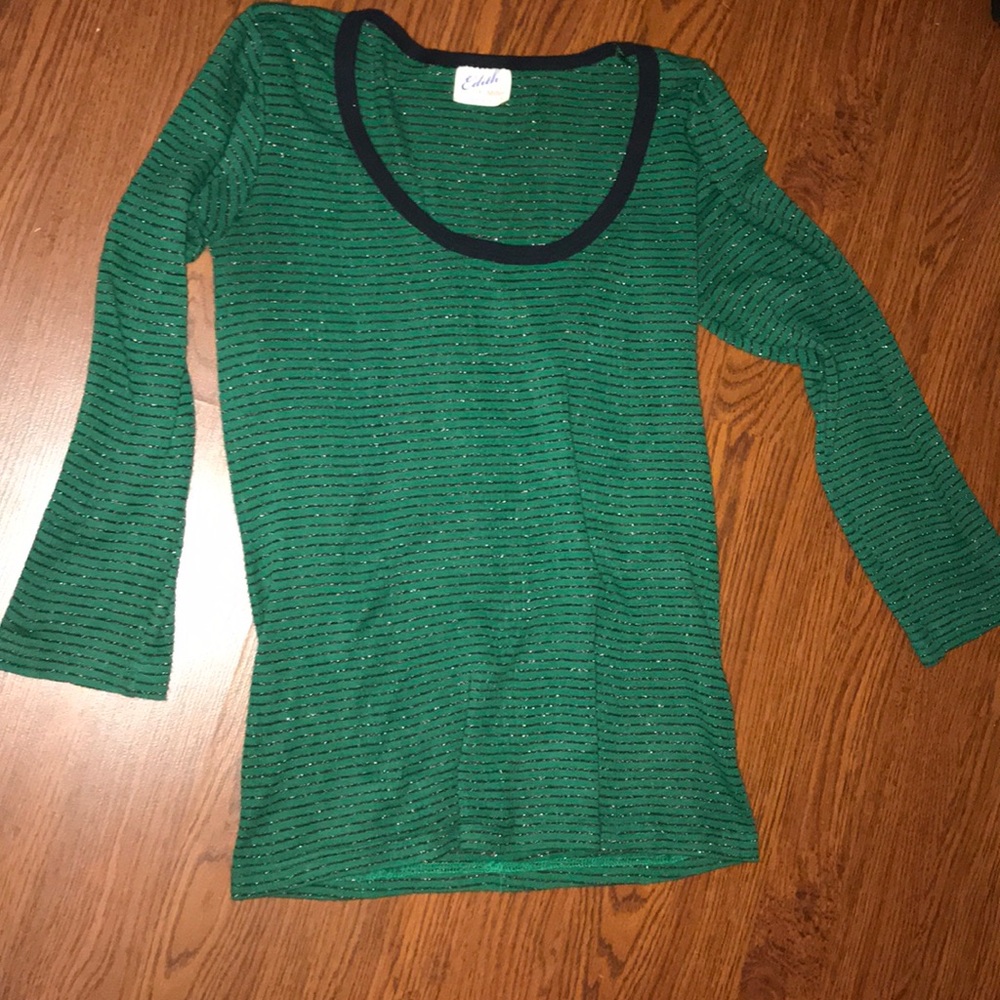 Lightweight 3/4 length shirt